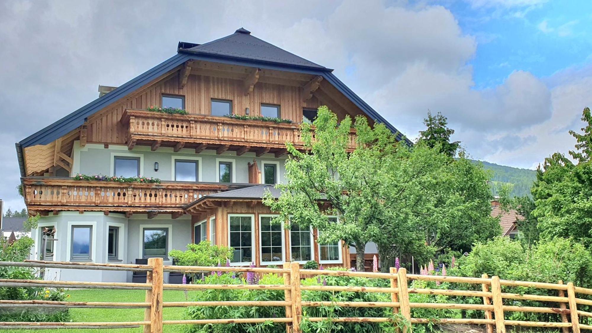 Ferienwohnungen Haus-Holzer Mauterndorf  Dış mekan fotoğraf